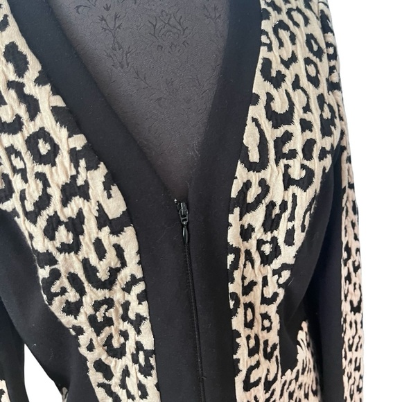 Joseph Ribkoff Black Tan Leopard Print Knit Zip Jacket Size 12/Large - Picture 3 of 8